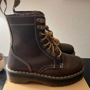 Dr. Martens Jadon Boot Platform